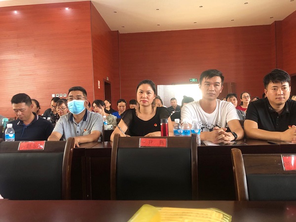 2020.8.6-8党员参加万名党员进党校学习活动4