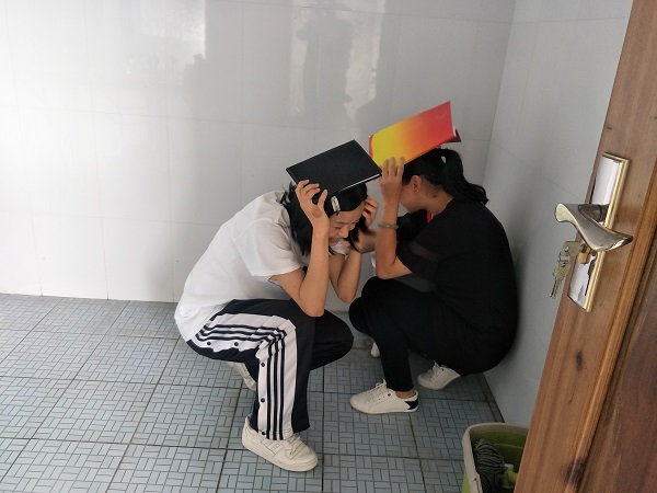 2020.8.14开展防震减灾知识讲座暨地震应急演练活动8