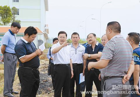 陈德金现场办公督导要求 解决新建芒市客运西站建设用地问题