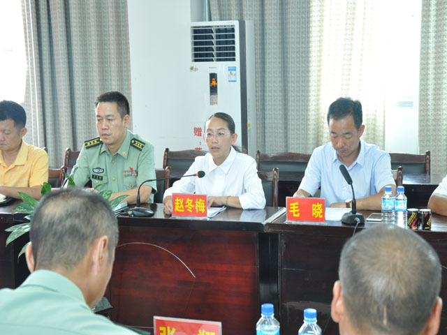 3、市委书记赵冬梅在座谈会中讲话3