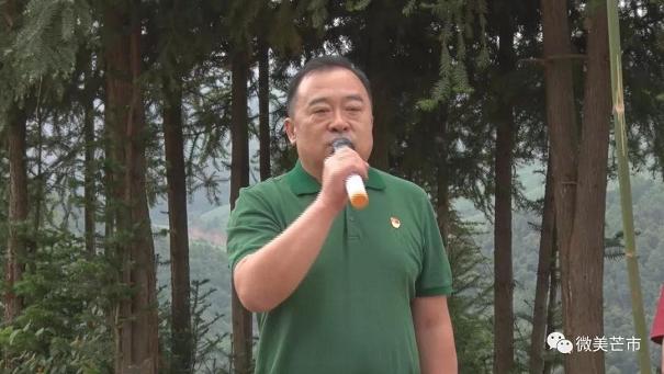 20180626芒市开展2018年党政军民义务植树活动1