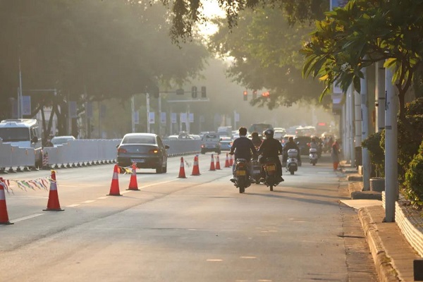 芒市团结大街延长线将进行机非隔离栏试运行