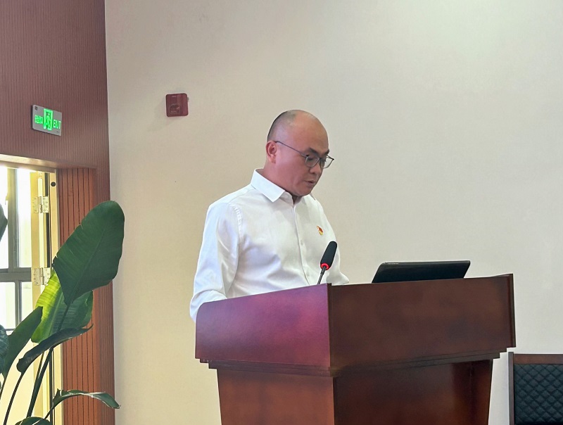 芒市妇幼保健院院长邵宗周介绍医院情况