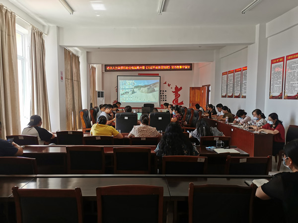 4bce61fb7684602e1e293187263bbdb_副本