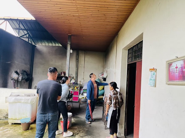 风平镇2025年开展了房屋建筑抗震安全隐患排查工作。共排查了高风险房屋建筑1608栋，低风险房屋建筑17301栋。