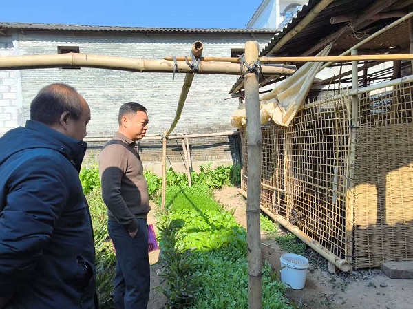 93ef205e0de318c2e1a1d532f3ca22ff