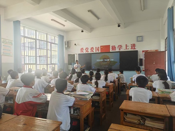 到风平中学开展法治宣讲