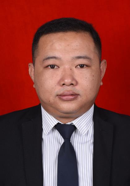 曹云（证件照）