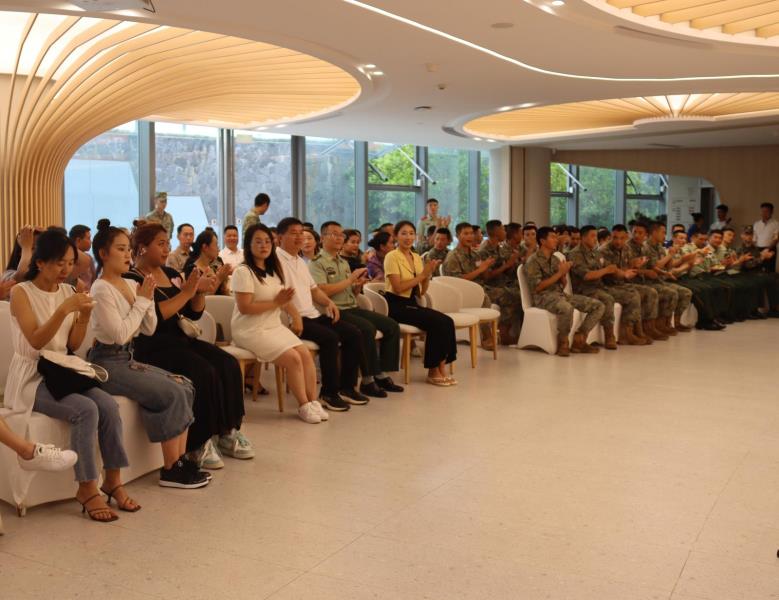 55ae4bb8-34f3-4b8d-a3ad-e1c9699659a0_l