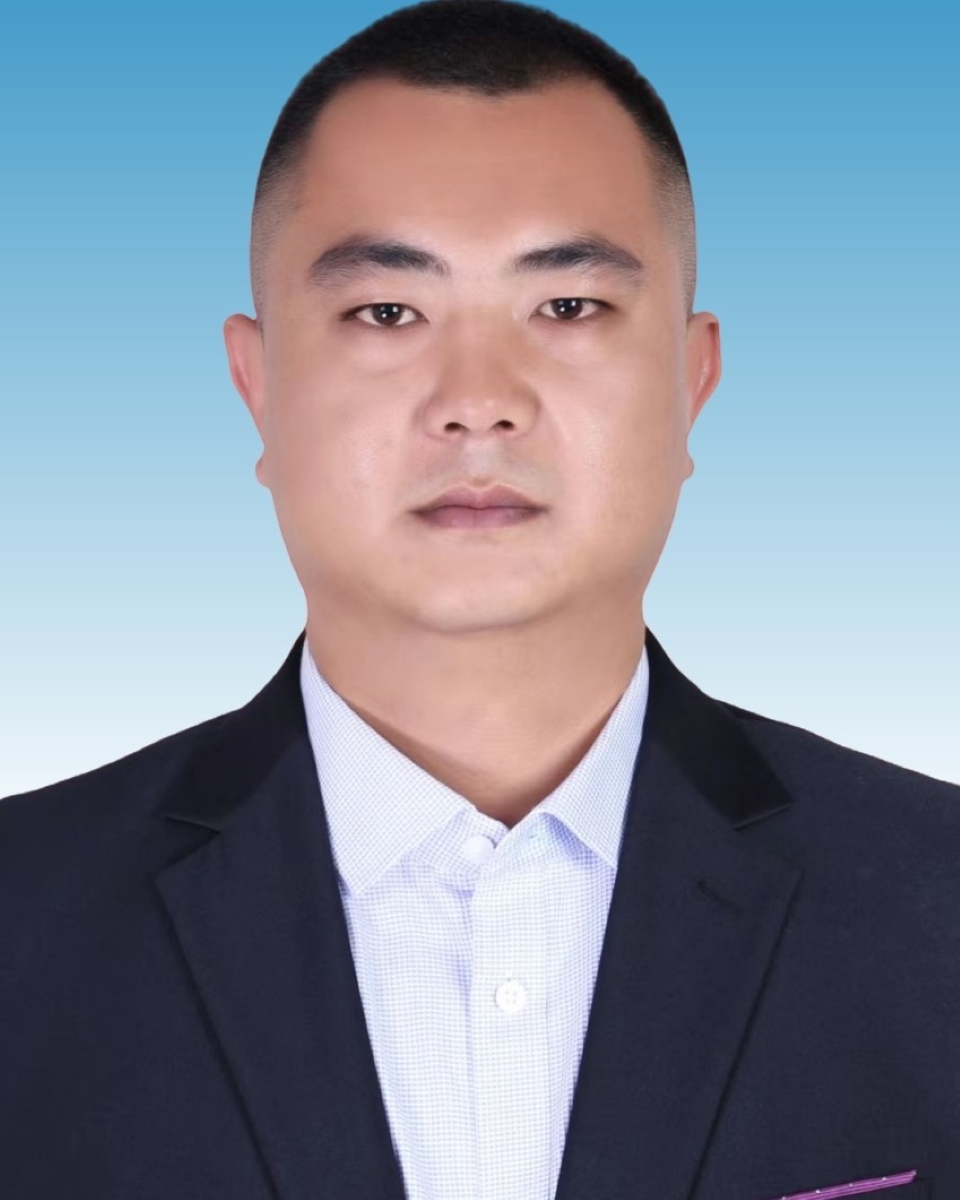李加雪